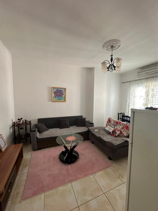 Sleepin Shkoder II Apartment ภายนอก รูปภาพ